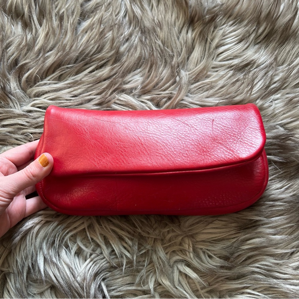 🌿SOLD🌿 Vintage Red Leather Handheld Clutch Purse 🍒 - Picture 1 of 5